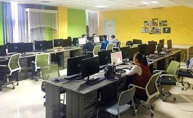 夫妻开传媒培训学校的创业路